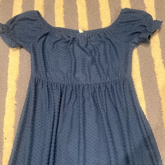 Pink Blush Off-shoulder maxi dress - Picture 2 of 4